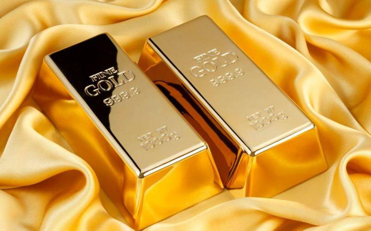 كم سعر جرام الذهب عيار 24 في الإمارات 2025؟